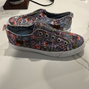 Floral Women's Shoes - Gray and Pink